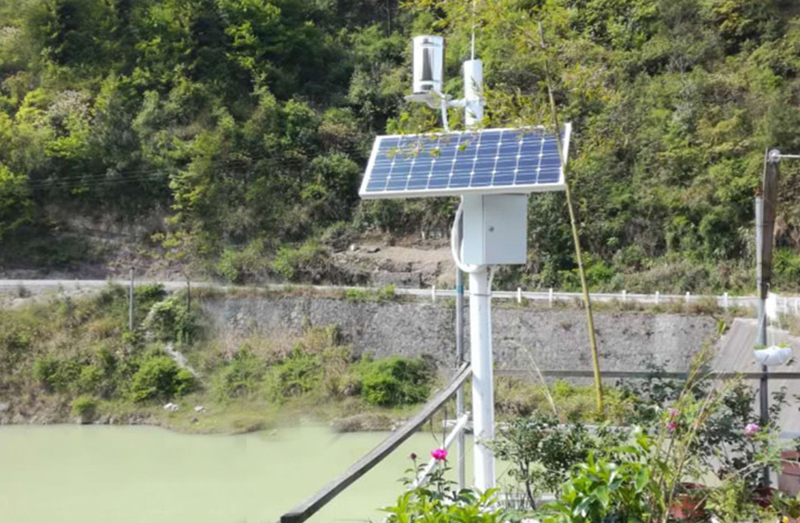 Automatic Rainwater Monitoring and Reporting System